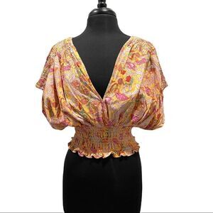 cupcakes & Cashmere Floral Double V-Neck Smocked Crop Top Sz M